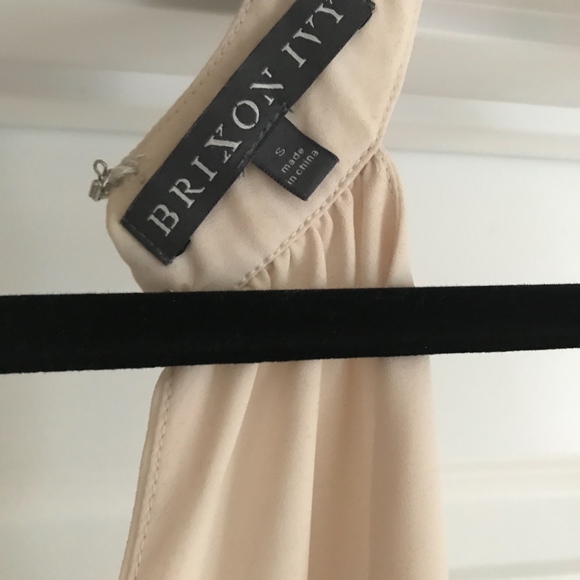 Beaded Neckline Sleeveless Blouse - Picture 3 of 3